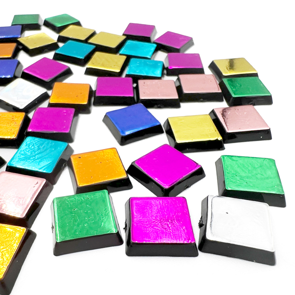 200g 1cm Plastic Metallic Colorful Square Pieces for Crafts | PLOMA