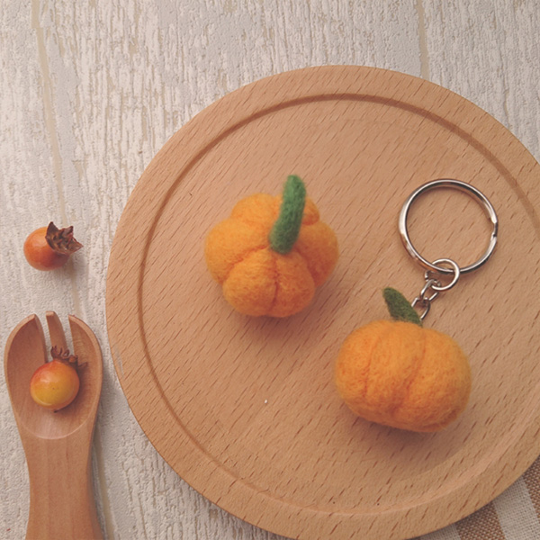 DIY Keychain & Pin Pumpkin Felting Kit Beginner